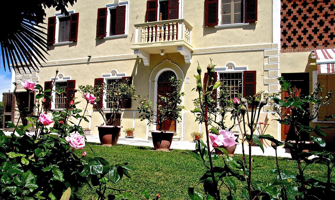 B&B Carletto Cella Monte Екстериор снимка